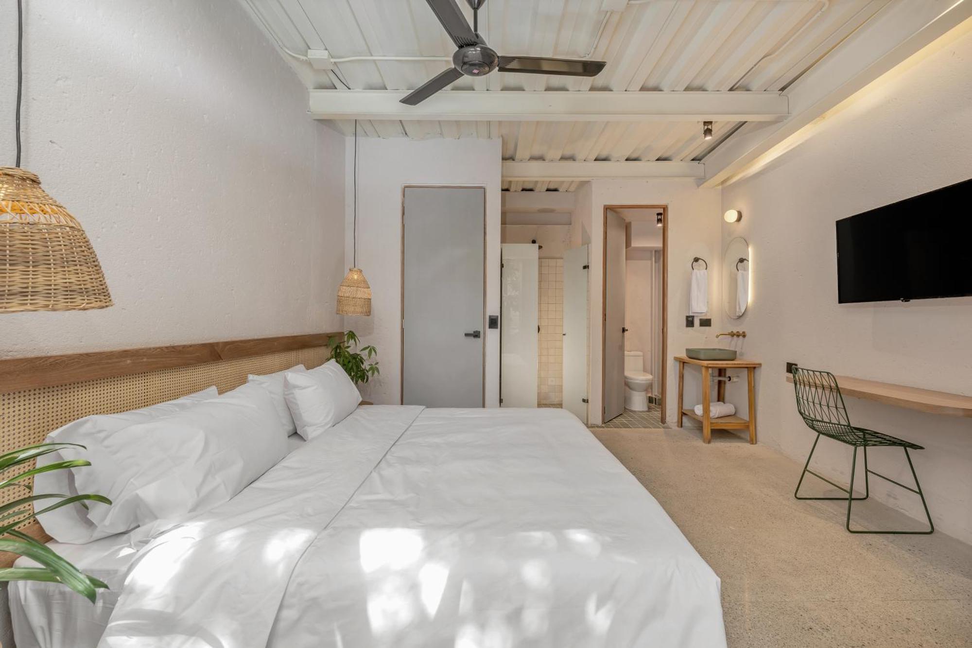 Botanica Casa Hotel Manila By Housy Host Medellín Exteriör bild