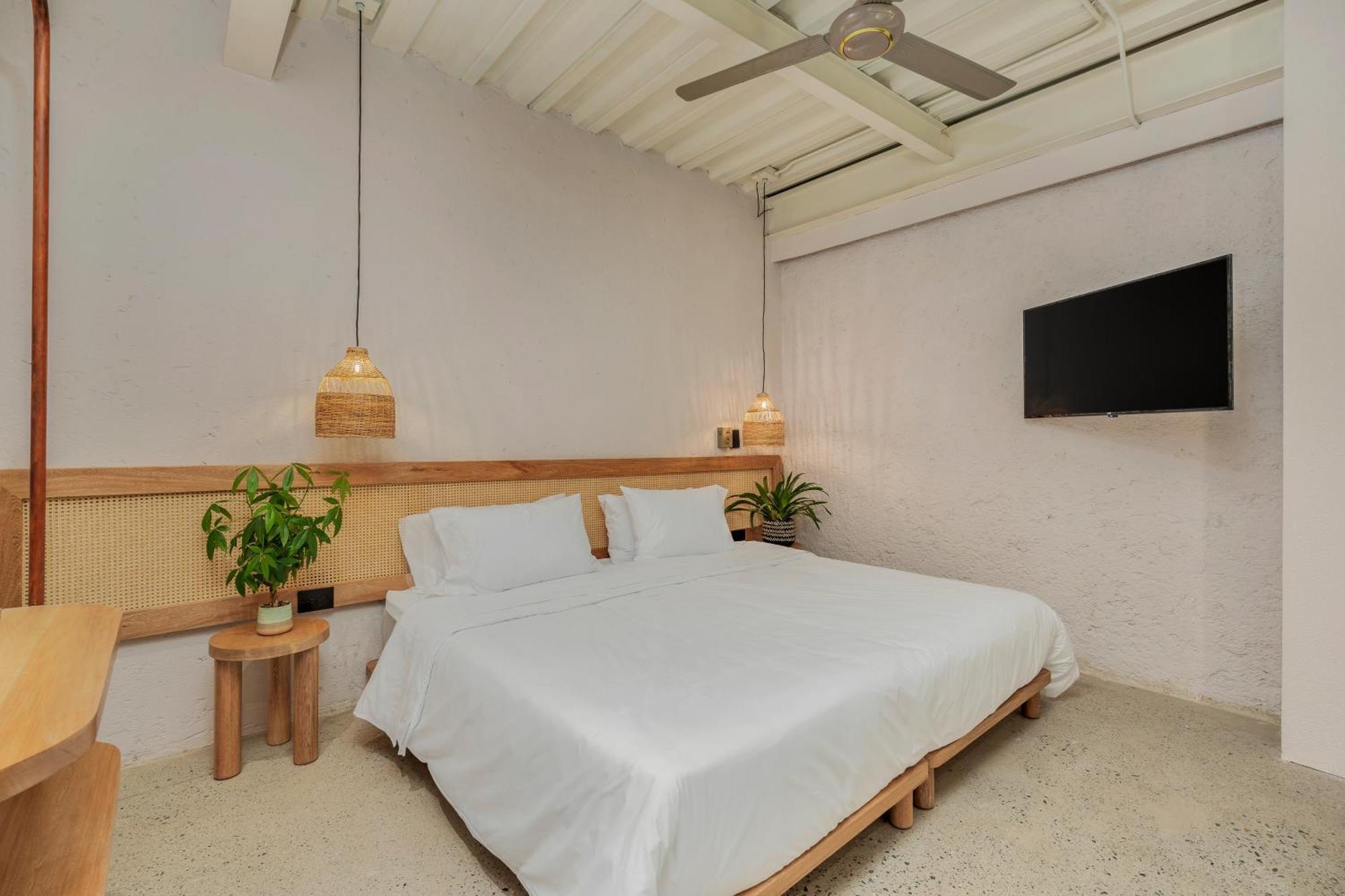 Botanica Casa Hotel Manila By Housy Host Medellín Exteriör bild