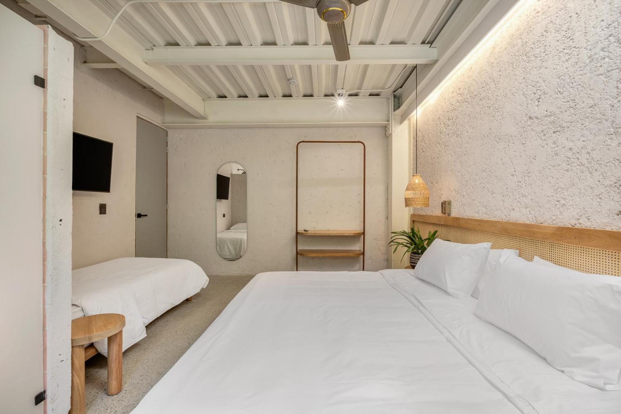 Botanica Casa Hotel Manila By Housy Host Medellín Exteriör bild